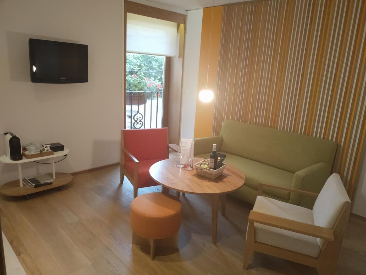Hotel Echaurren Relais & Chateaux เอซกาไรย์ ภายนอก รูปภาพ
